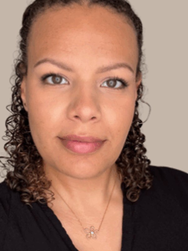 Shanice, French teacher from Montpellier